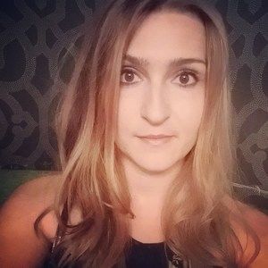 Meet your Posher, Julie